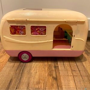 Happy camper trailer Battat L’il woodzeez calico critters